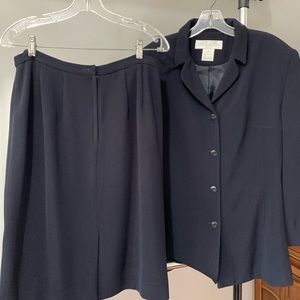 Larry Levine 2 Piece Skirt Suit fully lined women 14